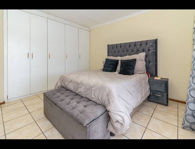 2 BEDROOM APARTMENT FOR SALE IN FERNDALE